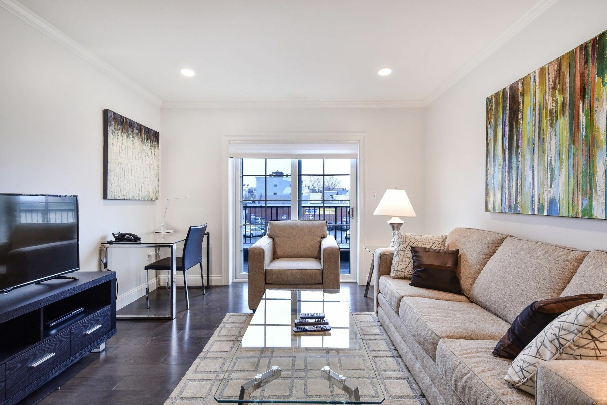 Global Luxury Suites South Boston Buitenkant foto